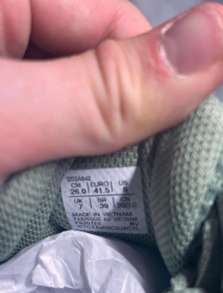 Asics 1130 swamp green pure silver taille 41,5