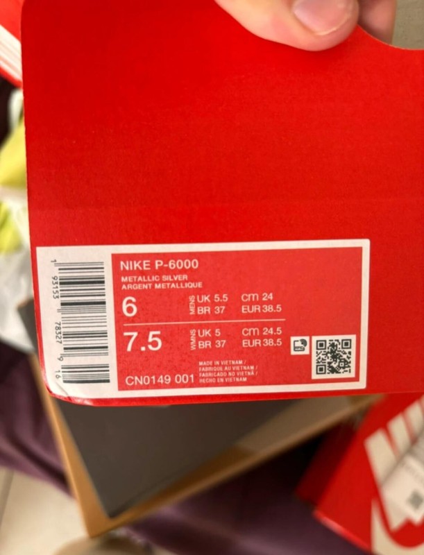 Nike P-6000 metallic silver taille 38,5 2