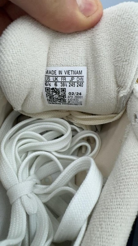 Adidas Campus 00s beige 2