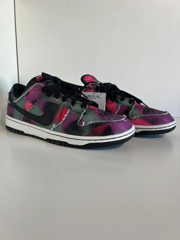 Nike Dunk low Graffiti Pink