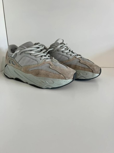 Yeezy 700 Salt