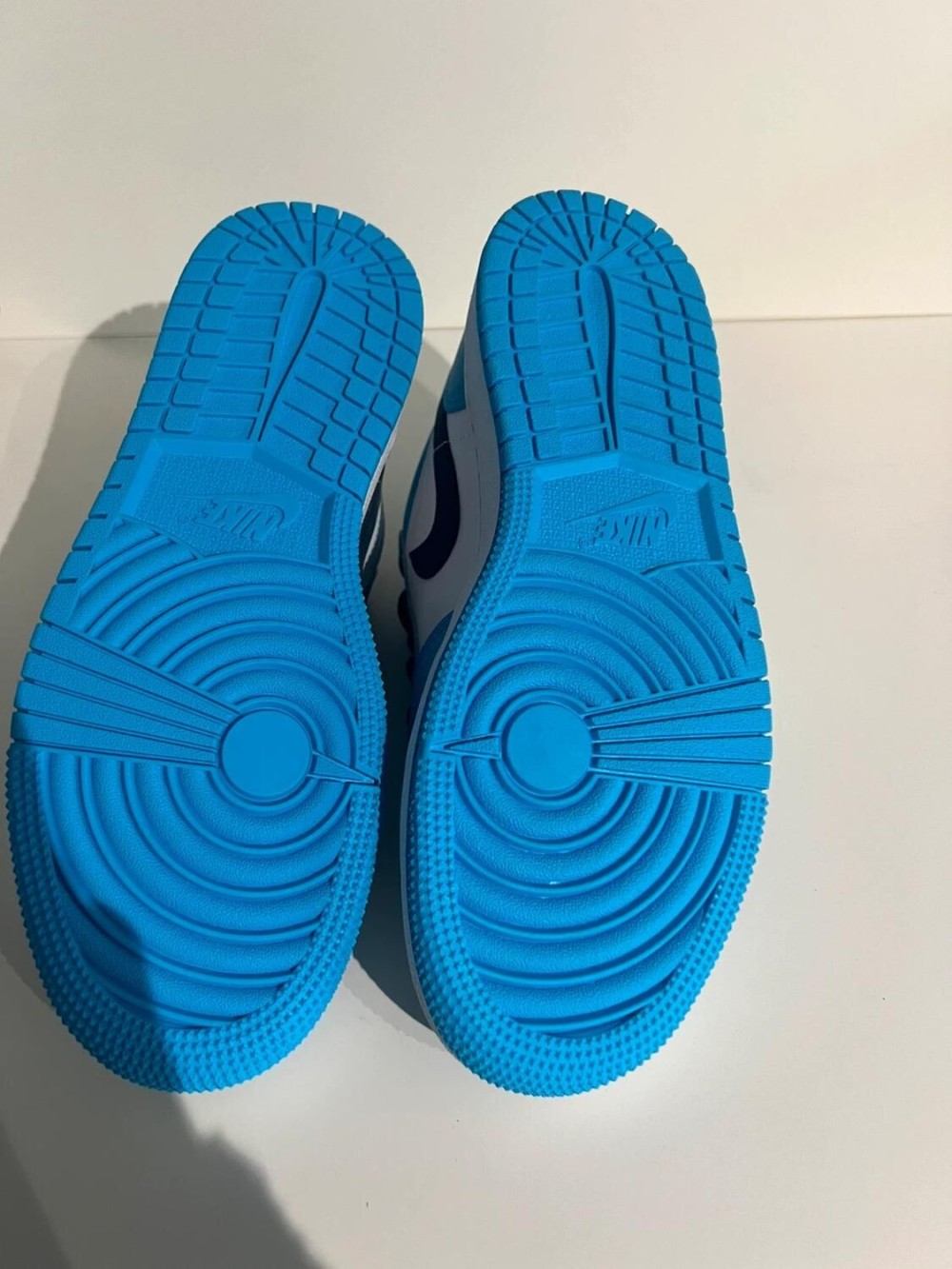 Nike Air Jordan 1 low UNC (GS)