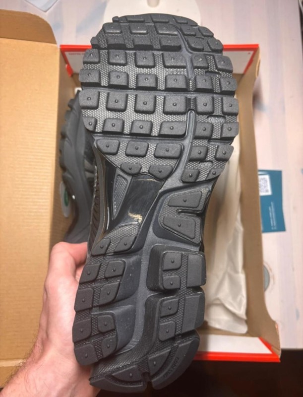 Nike vomero 5 black anthracite taille 42 2
