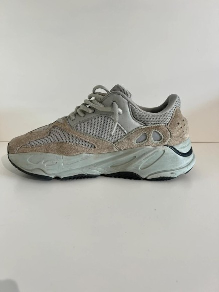 Yeezy 700 Salt