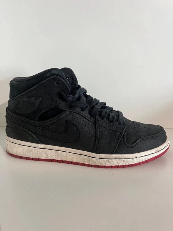 Nike Air Jordan 1 Mid Noveau Black Red 2