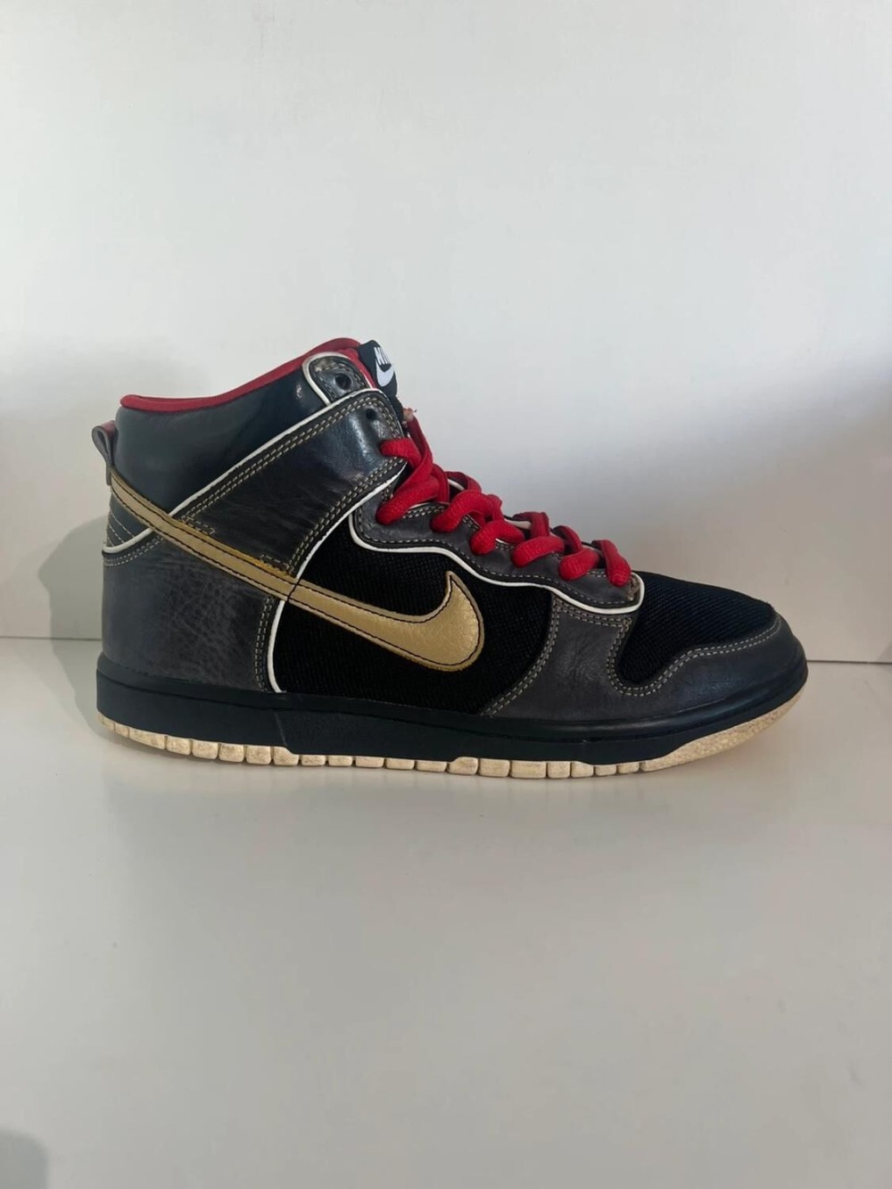 Nike SB Dunk high Marshall Amps (2008)