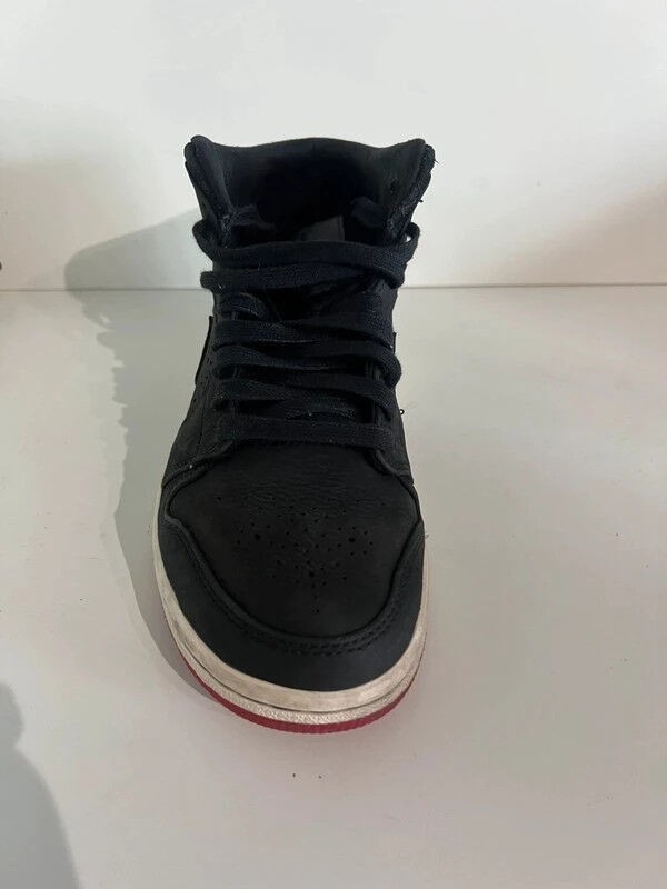 Nike Air Jordan 1 Mid Noveau Black Red 2