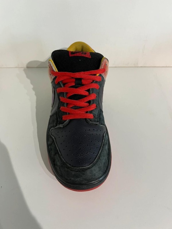 Nike SB dunk low Appetite for Destruction 2