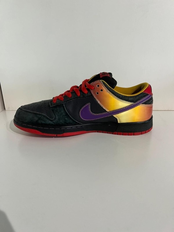 Nike SB dunk low Appetite for Destruction 2