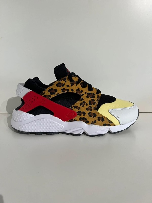 Nike Air Huarache SNKRS Day 2