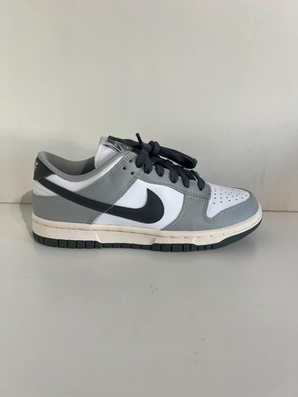 Nike Dunk low Light Smoke Grey