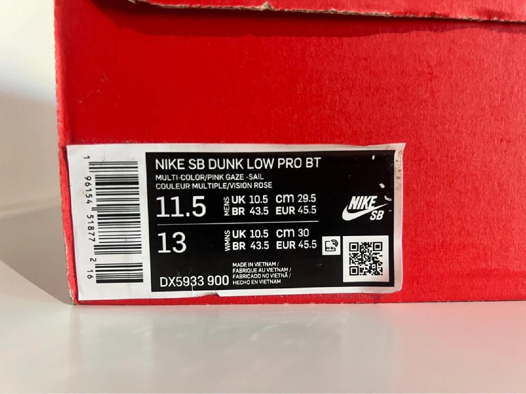 Nike SB Dunk low Be True Xavier Schipani