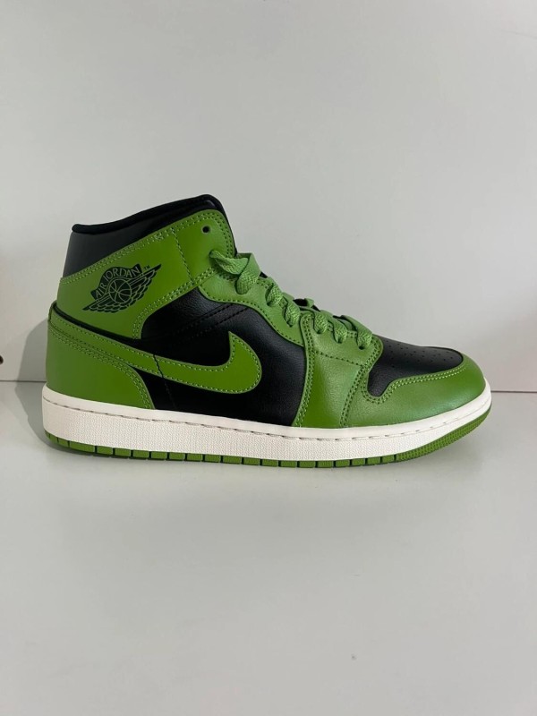 Nike Air Jordan 1 mid Altitude Green (W) 2