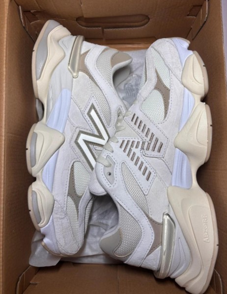 New Balance 9060 sea salt brown beige taille 43