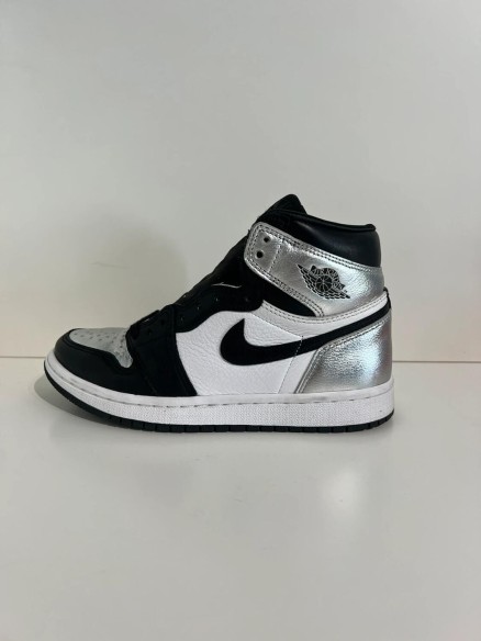 Nike Air Jordan 1 High Silver Toe