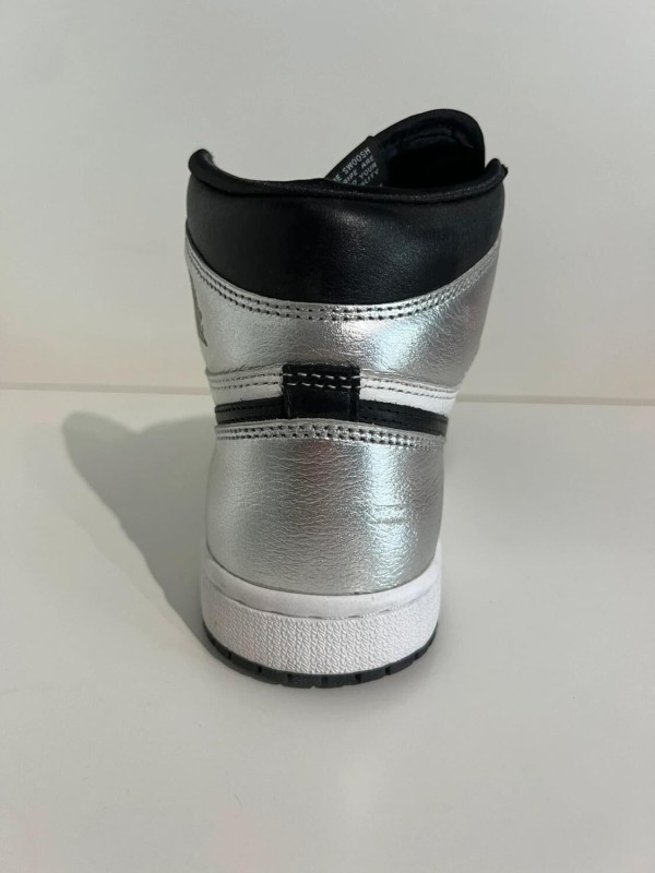 Nike Air Jordan 1 High Silver Toe 2
