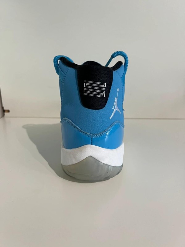 Nike Air Jordan 11 Pantone 2