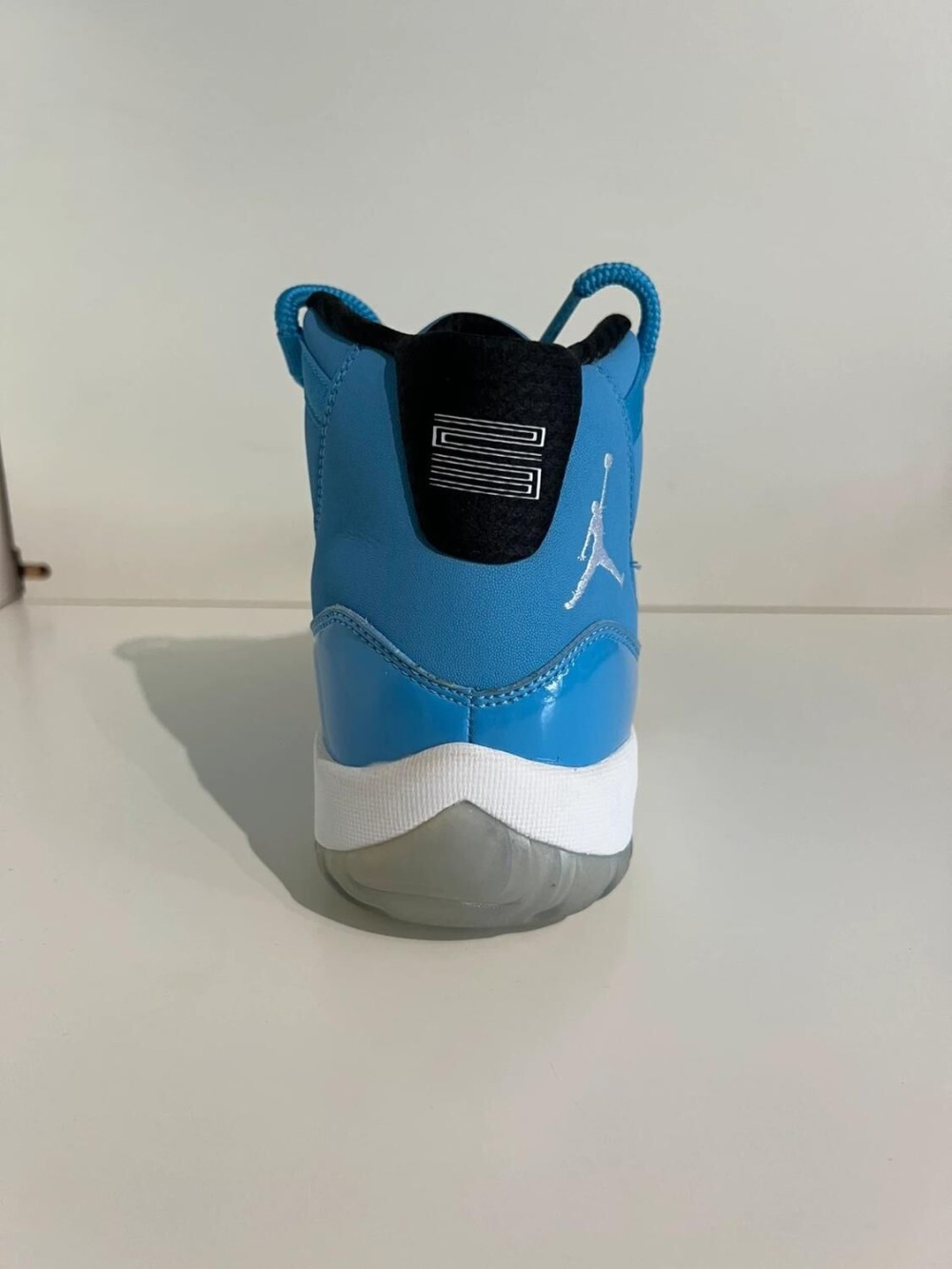 Nike Air Jordan 11 Pantone