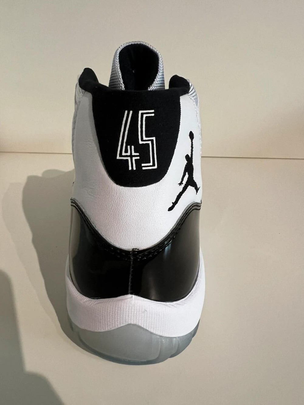 Nike Air Jordan 11 Concord (2018)