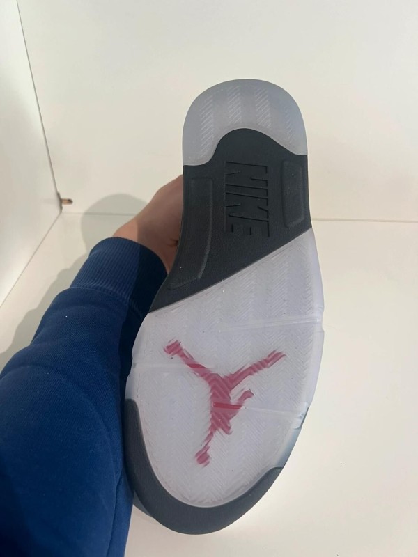 Nike Air Jordan 5 Silver Tongue Fire Red 2