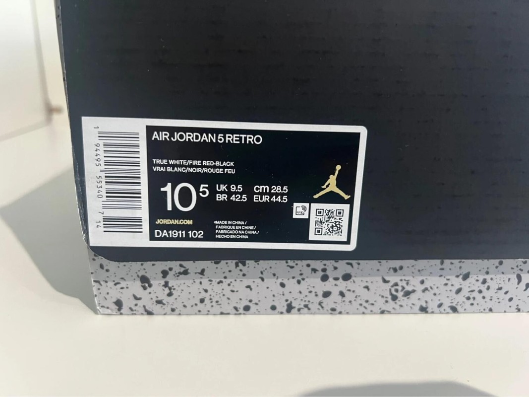 Nike Air Jordan 5 Silver Tongue Fire Red 2
