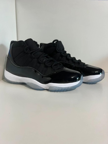 Nike Air Jordan 11 Space Jam (2016)