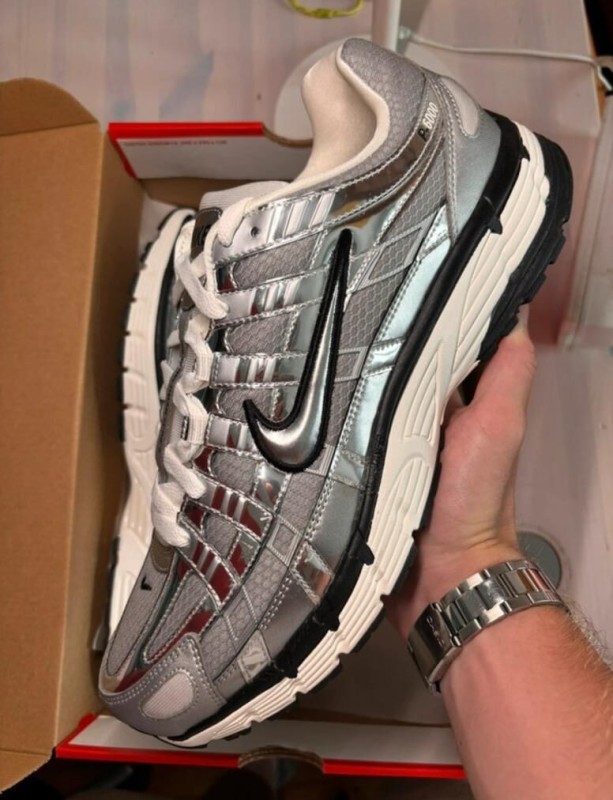Nike P-6000 metallic silver taille 42