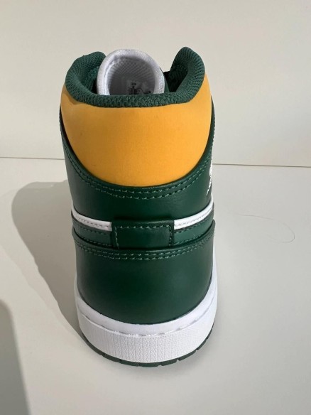 Nike Air Jordan 1 mid Sonics