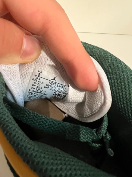 Nike Air Jordan 1 mid Sonics