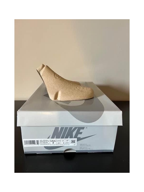 Air Jordan 1 Retro High CO Japan Neutral Grey (2020) 2