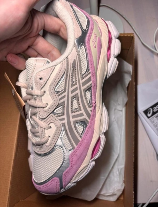 Asics gel nyc cream mineral beige taille 42 2