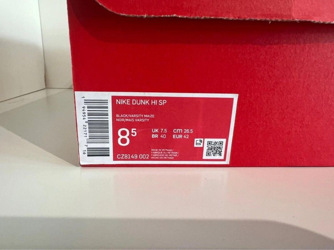 Nike Dunk High Iowa (2020) 2