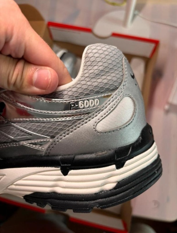 Nike P-6000 metallic silver taille 42,5 2