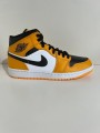 Nike Air Jordan 1 mid Taxi