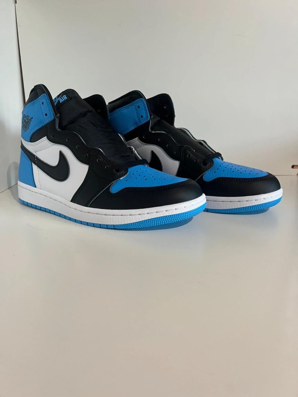 Nike Air Jordan 1 high UNC Toe