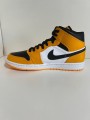 Nike Air Jordan 1 mid Taxi