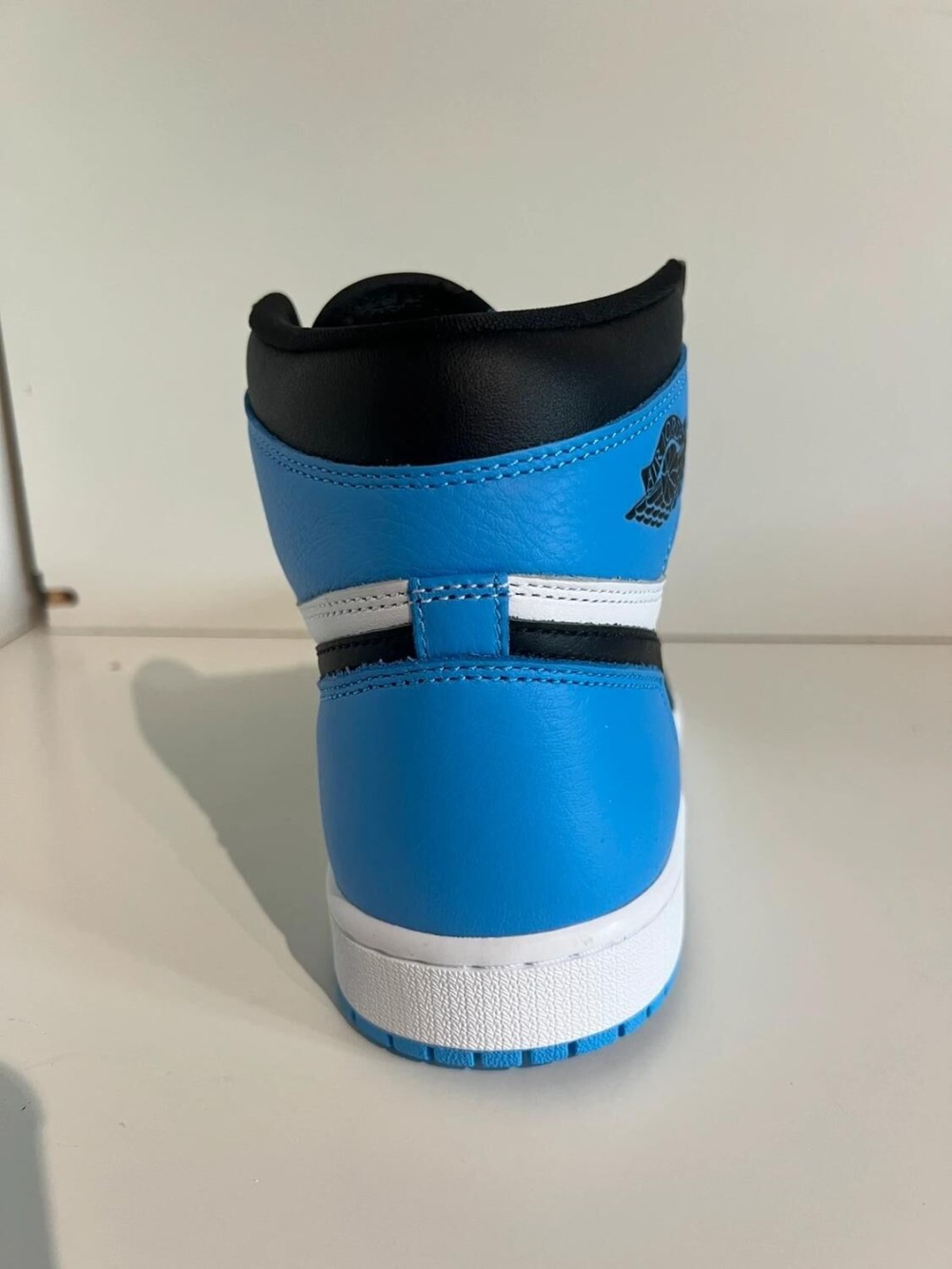 Nike Air Jordan 1 high UNC Toe