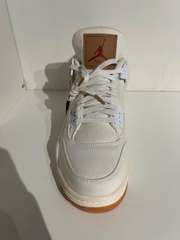 Nike Air Jordan 4 X Levi’s White (Levi’s tag) 2