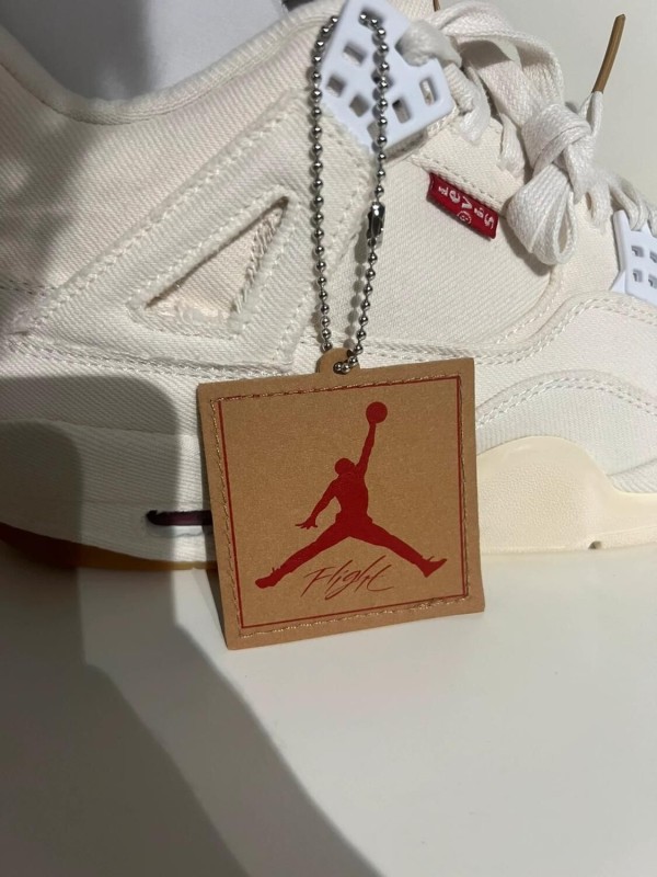 Nike Air Jordan 4 X Levi’s White (Levi’s tag) 2