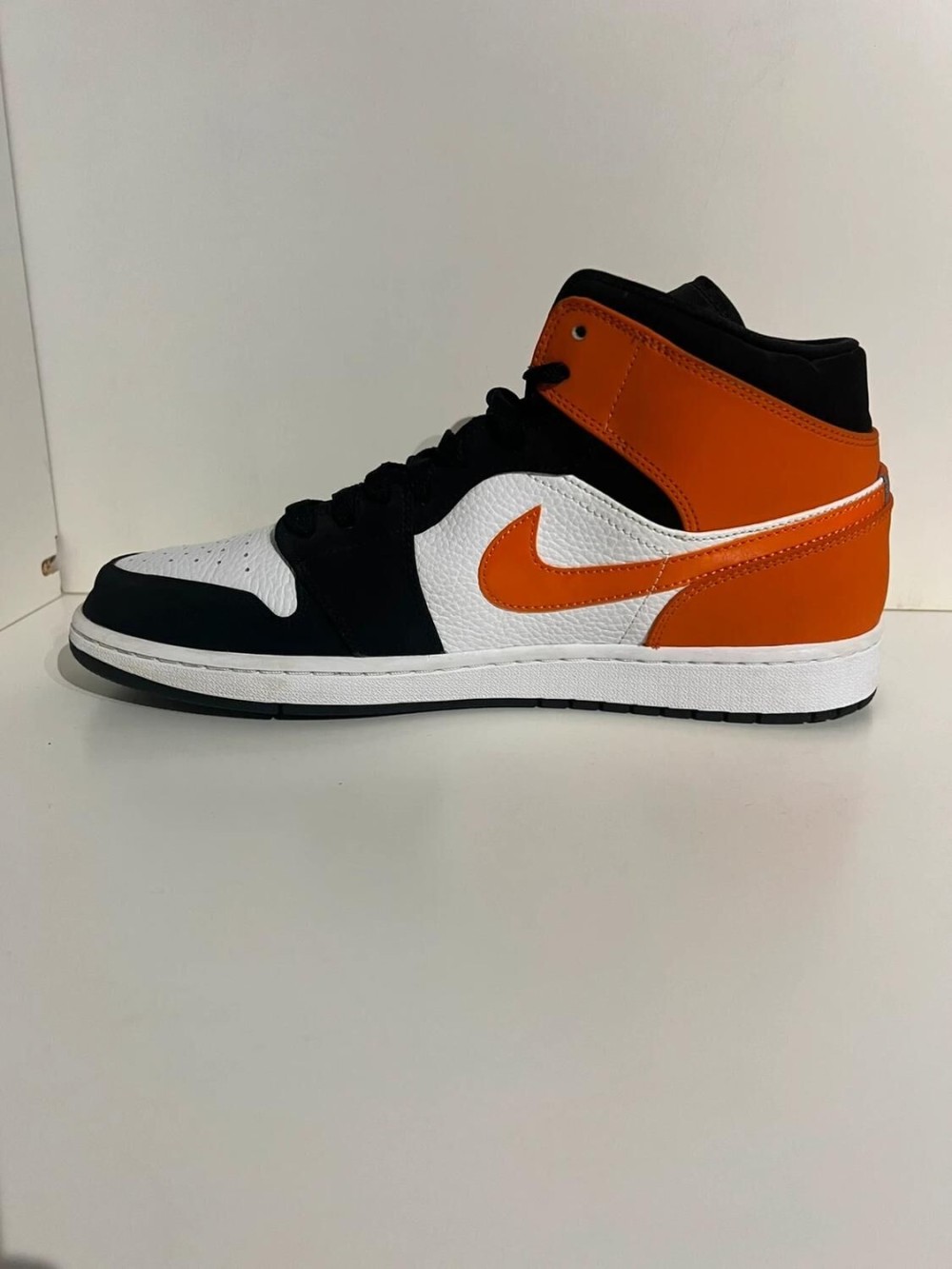 Nike Air Jordan 1 mid Shattered Backboard