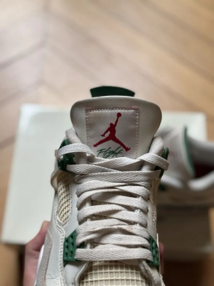 Jordan Air Jordan 4 Retro SP Nike SB Pine Green EU45 DR5415-103