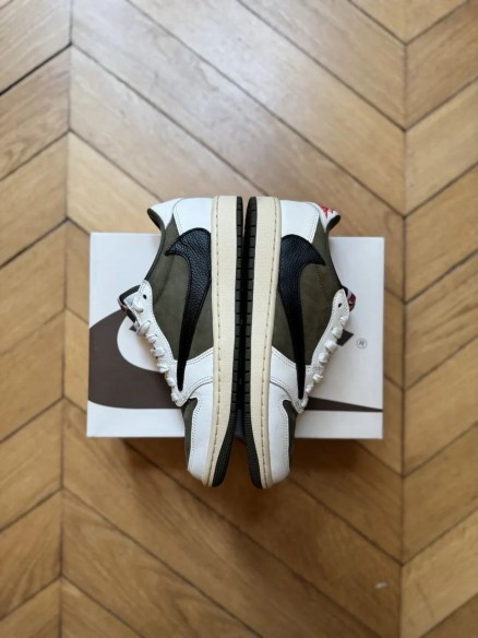 Nike Air Jordan 1 Low Travis Scott Medium Olive EU40,5 US7,5 DM7866-200