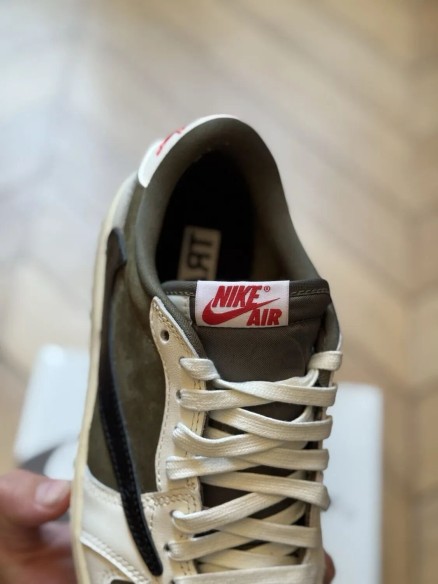 Nike Air Jordan 1 Low Travis Scott Medium Olive EU40,5 US7,5 DM7866-200