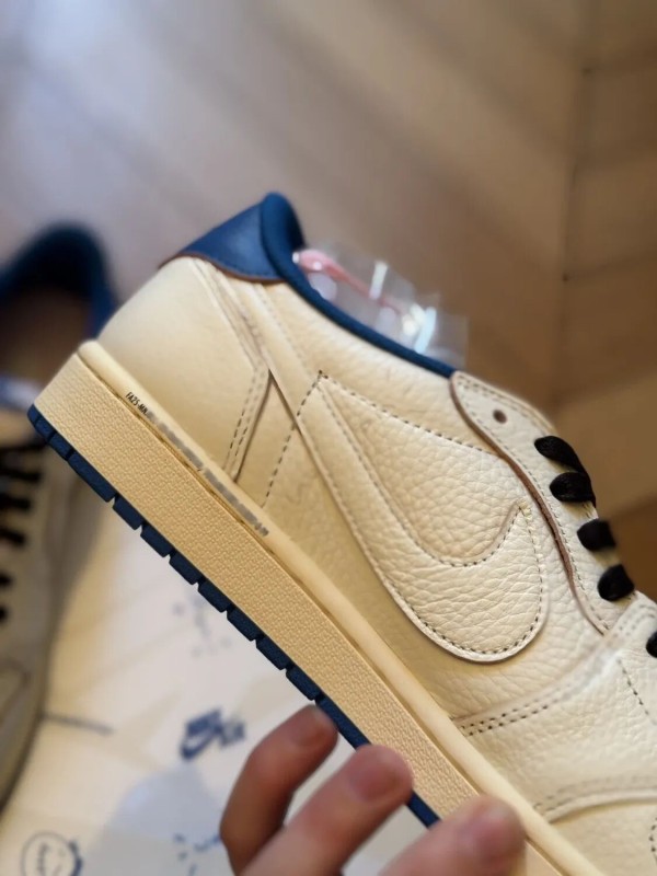 Air Jordan 1 Low Travis Scott Fragment Military Blue EU 45, US 11, UK 10 2