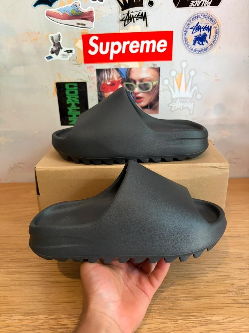 Adidas Yeezy slide onyx