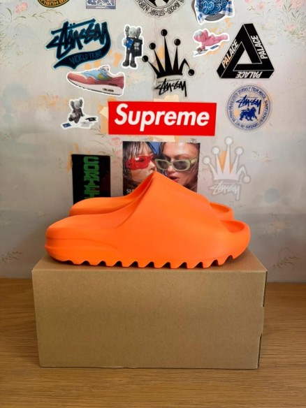 Yeezy Slide Orange