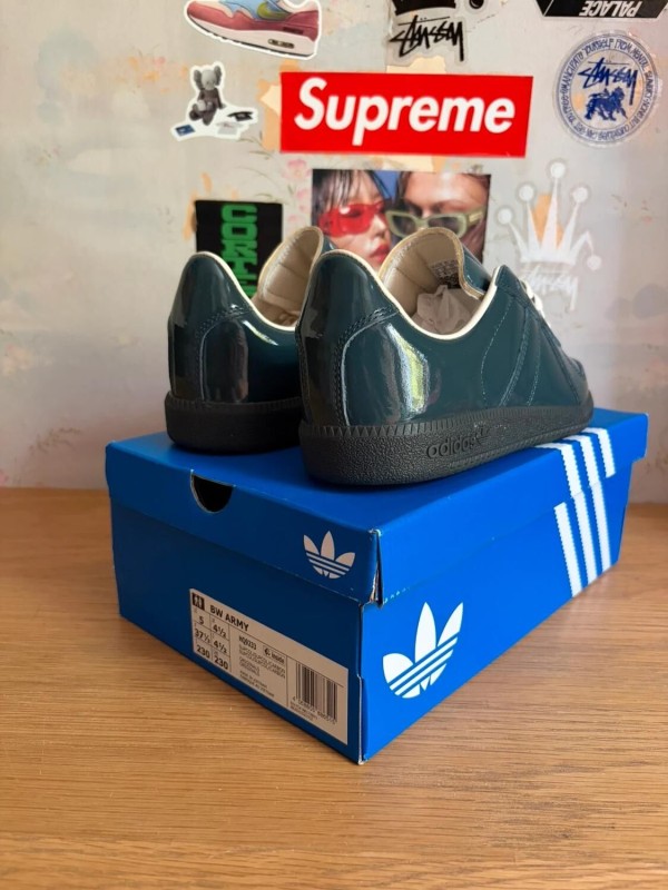 adidas BW Army Supplier Colour Carbon 2