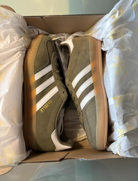 adidas gazelle indoor olive strata taille 38,5