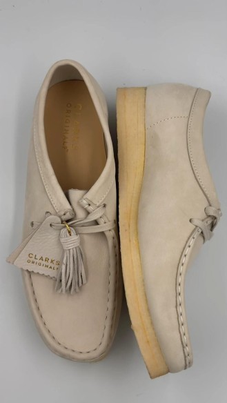 clarks wallabees beige / crème taille 41