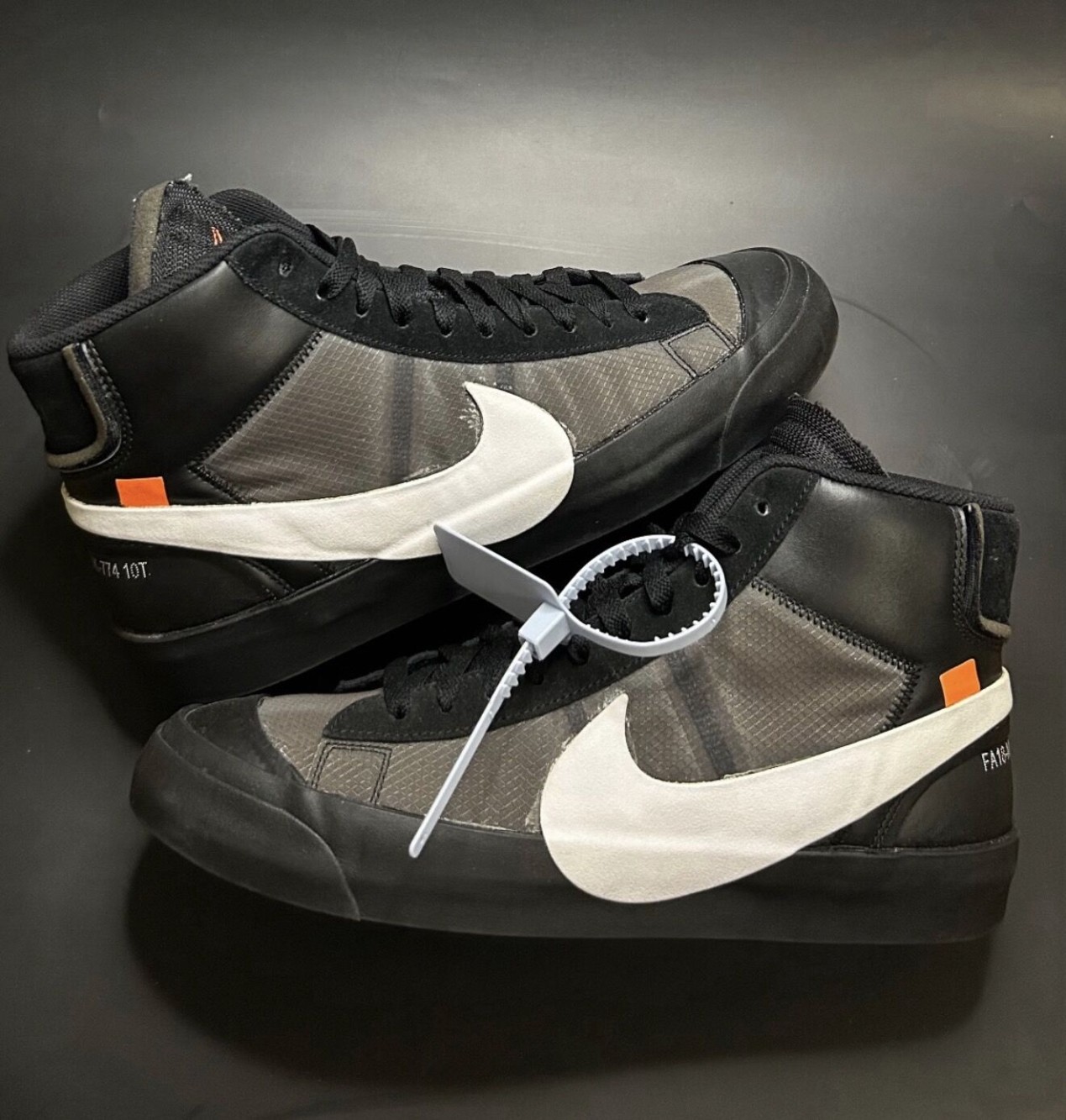 BLAZER HIGH X OFF WHITE